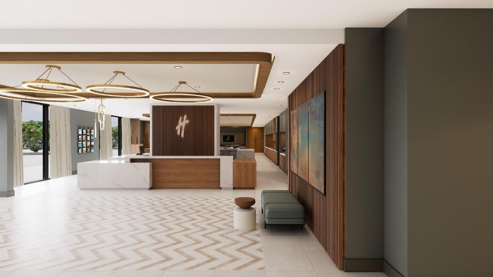 Standard King Room with Communications and Mobility Accessible Tub